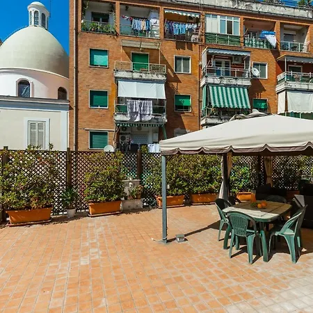 Family With Terrace Appartamento *